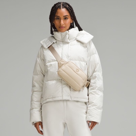 lululemon athletica Handbags - Lululemon Everywhere Large Belt Bag 2L Wunder Puff - Trench